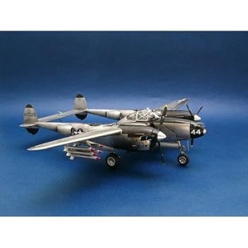 【中古】(非常に良い)トランペッター 1/32 ロッキード P-38L-5-LO ライトニング プラモデル