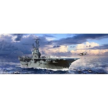 【中古】トランペッター 1/700 アメリカ海軍 航空母艦 CVS-11 イントレピッド プラモデル 06743 成型色
