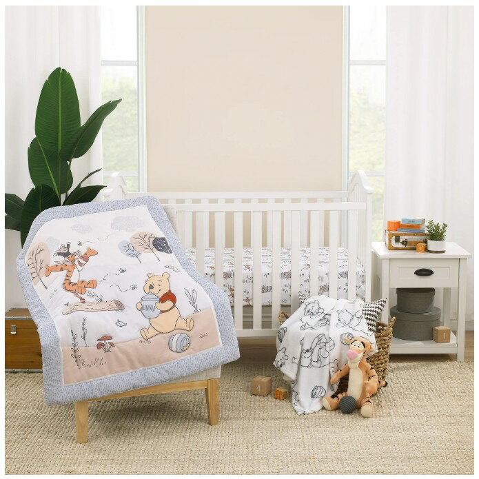 【送料無料】Disney Baby　ディズニー　プーさん　ベッドメリー＋winnie the pooh 4点セット キルティング ベビー寝具 ベビーベッド 出産祝い 誕生祝い お祝い プレゼント　キャラクター 布団セット 子供部屋 海外直輸入 2