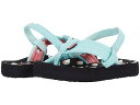 こちらの商品は リーフ Reef Kids 女の子用 キッズシューズ 子供靴 サンダル Reef Kids Little Ahi Flip Flop (Infant/Toddler/Little Kid) - Snow Cone です。 注文後のサイズ変更・キャンセルは出来ませんので、十分なご検討の上でのご注文をお願いいたします。 ※靴など、オリジナルの箱が無い場合がございます。ご確認が必要な場合にはご購入前にお問い合せください。 ※画面の表示と実物では多少色具合が異なって見える場合もございます。 ※アメリカ商品の為、稀にスクラッチなどがある場合がございます。使用に問題のない程度のものは不良品とは扱いませんのでご了承下さい。 ━ カタログ（英語）より抜粋 ━ Like a fish to water, she was born to wear these sandals! Synthetic strap features a soft polyester liner for added comfort. Printed EVA footbed is contoured to better fit your kiddo&#039;s foot. High-density EVA outsole for durability. Sizes.75 Infant - 9/10 Toddler ONLY have an elastic backstrap which can be permanently removed. Product measurements were taken using size 3-4 Infant/Toddler, width M. サイズにより異なりますので、あくまで参考値として参照ください. 実寸（参考値）： Heel Height: 約 1.91 cm Weight: 2.2 oz ■サイズの幅(オプション)について Slim &lt; Narrow &lt; Medium &lt; Wide &lt; Extra Wide S &lt; N &lt; M &lt; W A &lt; B &lt; C &lt; D &lt; E &lt; EE(2E) &lt; EEE(3E) ※足幅は左に行くほど狭く、右に行くほど広くなります ※標準はMedium、M、D(またはC)となります ※メーカー毎に表記が異なる場合もございます