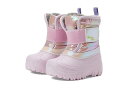 こちらの商品は ウエスタンチーフ Western Chief Kids 女の子用 キッズシューズ 子供靴 ブーツ スノーブーツ Baker Snow Boot (Toddler/Little Kid/Big Kid) - Iridescent です。 注文後のサイズ変更・キャンセルは出来ませんので、十分なご検討の上でのご注文をお願いいたします。 ※靴など、オリジナルの箱が無い場合がございます。ご確認が必要な場合にはご購入前にお問い合せください。 ※画面の表示と実物では多少色具合が異なって見える場合もございます。 ※アメリカ商品の為、稀にスクラッチなどがある場合がございます。使用に問題のない程度のものは不良品とは扱いませんのでご了承下さい。 ━ カタログ（英語）より抜粋 ━ Never compromise on your little one&#039;s style while keeping them warm by opting for the Western Chief(R) KidsBaker Snow Boots. Waterproof TPR shell and PU upper. Super-soft and padded faux fur lining and faux fur EVA insole. Slip-on style with hook-and-loop strap closure. Sub-freezing cold-rated waterproof snow boots. Signature brand name and logo on the strap and heel counter. Pull loops for easy wear and removal. Extended reinforced toe cap for added coverage and protection. Round toe silhouette. Durable, textured, no-slip weather-resistant man-made outsole with high traction. ※掲載の寸法や重さはサイズ「7 Toddler, width M」を計測したものです. サイズにより異なりますので、あくまで参考値として参照ください. Weight of footwear is based on a single item, not a pair. 実寸（参考値）： Weight: 約 200 g ■サイズの幅(オプション)について Slim &lt; Narrow &lt; Medium &lt; Wide &lt; Extra Wide S &lt; N &lt; M &lt; W A &lt; B &lt; C &lt; D &lt; E &lt; EE(2E) &lt; EEE(3E) ※足幅は左に行くほど狭く、右に行くほど広くなります ※標準はMedium、M、D(またはC)となります ※メーカー毎に表記が異なる場合もございます