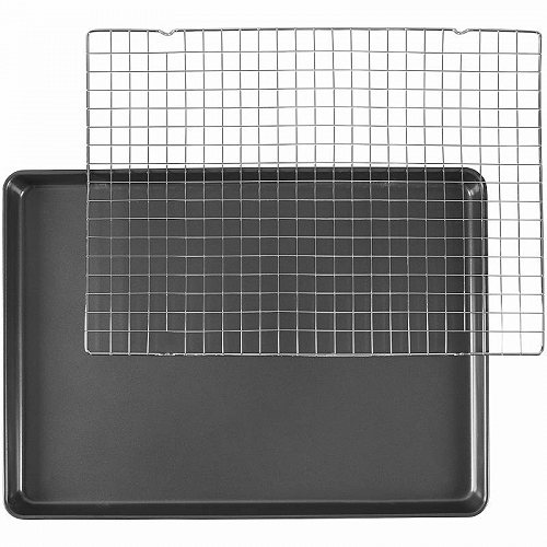 Wilton ウィルトン Bake It Better Non-Stick Mega Cookie Pan and Chrome Cooling Grid Set ウィルトン 　【送料無料】【代引不可】【あす楽不可】