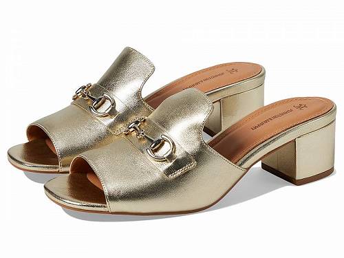 こちらの商品は ジョーンストンアンドマーフィー Johnston &amp; Murphy レディース 女性用 シューズ 靴 スリッパ Edith Bit Slide - Gold Metallic です。 注文後のサイズ変更・キャンセルは出来ませんので、十分なご検討の上でのご注文をお願いいたします。 ※靴など、オリジナルの箱が無い場合がございます。ご確認が必要な場合にはご購入前にお問い合せください。 ※画面の表示と実物では多少色具合が異なって見える場合もございます。 ※アメリカ商品の為、稀にスクラッチなどがある場合がございます。使用に問題のない程度のものは不良品とは扱いませんのでご了承下さい。 ━ カタログ（英語）より抜粋 ━ Walk in style by wearing the Johnston &amp; Murphy(R) Edith Bit Slide. The slip-on style sandal has an open plain toe design, wrapped block heel, and a motif at the strap for a classic look. The sandals have leather upper, cushioned OrthoLite leather-covered footbed, and soft leather lining. Synthetic outsole with laser etching for traction. Made in Brazil. ※掲載の寸法や重さはサイズ「7, width M」を計測したものです. サイズにより異なりますので、あくまで参考値として参照ください. 実寸（参考値）： Heel Height: 約 4.45 cm Weight: 2 lbs ■サイズの幅(オプション)について Slim &lt; Narrow &lt; Medium &lt; Wide &lt; Extra Wide S &lt; N &lt; M &lt; W A &lt; B &lt; C &lt; D &lt; E &lt; EE(2E) &lt; EEE(3E) ※足幅は左に行くほど狭く、右に行くほど広くなります ※標準はMedium、M、D(またはC)となります ※メーカー毎に表記が異なる場合もございます