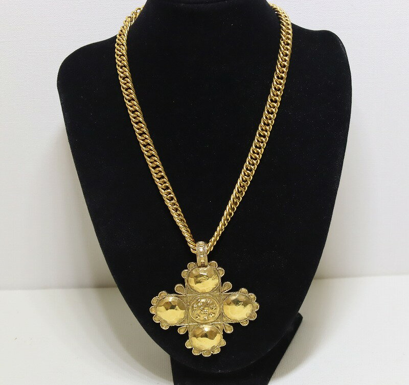 ★とっても可愛らしい【 CHANEL 】ネックレス 楽天市場】chanel ネックレス(モチーフクロス)(レディース