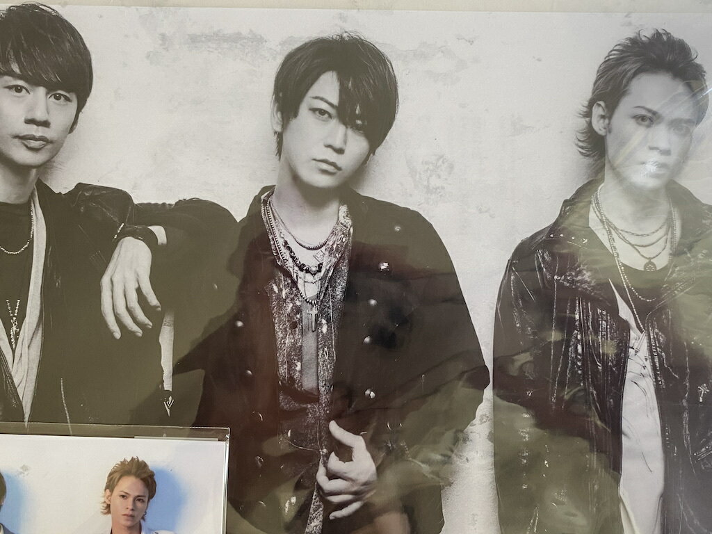 Rakuten - KAT-TUN【（集合）クリアファイル＋オリジナルフォトセット】 LIVE 2019 IGNITE 公式グッズ ＋ 公式写真1種 セット