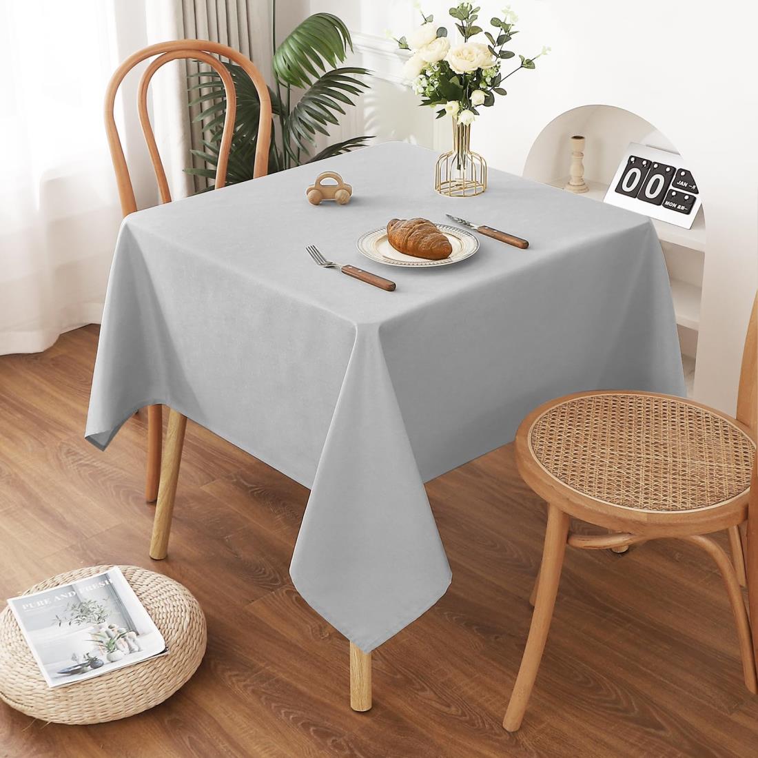 AooHome テーブルクロス 正方形 撥水 小さめ 方形 無地 汚れ防止 おしゃれ シンプル テーブルカバー リネン類 耐熱 速乾 丸洗い お手入れ簡単 業務用・家庭用 グレー 140x140cm