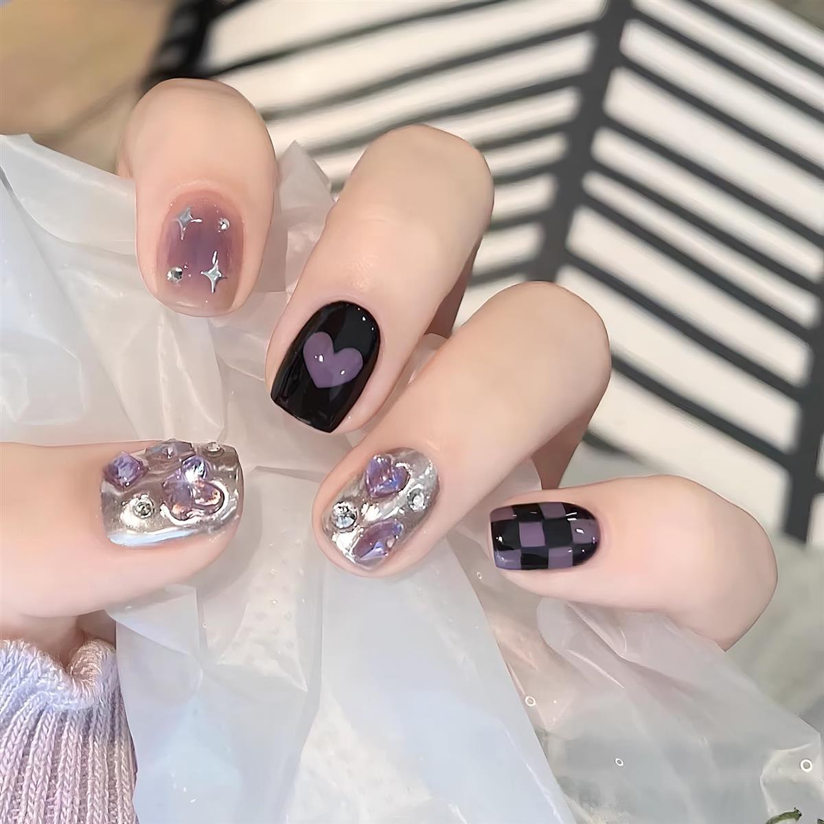 [ALLEVG]ネイルチップ ショート 24枚入 クールで可愛い ブラックパープル スターモチーフ 付け爪 クリ..