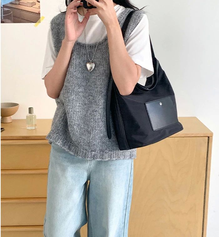 Rakuten - トートバッグ レディース 軽量 ポケット多い ナイロンバッグ 撥水 ショルダーバッグ 肩掛けバッグ ワンショルダー トート バッグ ナイロン製 お仕事バッグ 通勤 通学 フォーマル 肩掛け バッグ かばん 手提げ