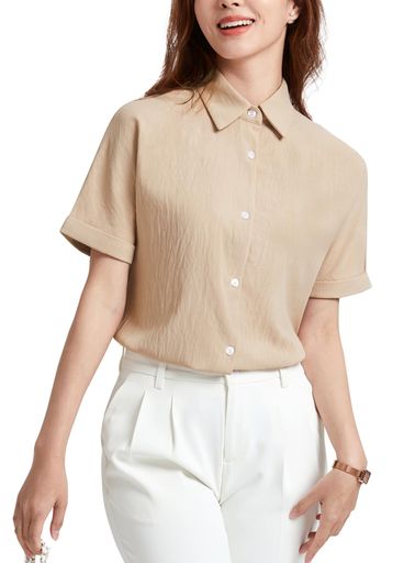 👚【今季注目の凹凸感のある生地】ファッション業界でも話題の新しい肌理感素材を使用しで、表面に浮かび上がる繊細な凹凸が、飾らずとも美しい装いを演出。XSほぼ等しい日本の S | Sほぼ等しい日本の M | Mほぼ等しい日本の L | Lほぼ等しい日本の XL | XLほぼ等しい日本の 2XL | 2XLほぼ等しい日本の 3XL、詳しい数値はサイズ表をご覧下さい。 💝【柔らかい】綿のやさしい肌ざわりと、ポリエステルの軽さとシワになりにくさを両立。柔らかい生地はまるで肌の一部のように軽く、自然に体にフィットします。 🧊【涼しく快適】軽やかな肌ざわりと通気性の良い素材で、暑い季節でも快適。混纺生地は軽くて滑らか、柔らかさ、吸汗、高通気、抗菌性、UV防止などの特徴。 💨「高通気」疎らな縫い糸の密度と広い縫い糸の間隔を使用することで、シャツの生地の通気性が向上します。これにより、生地の間に余分な空間が生まれ、空気の流れが促進されます。 🌸「パッケージについて」当店は低炭素と軽量化を推奨し、お客様の購入コストを最大限に節約するために、当店は一般的な折りたたみ包装を使用しています。
