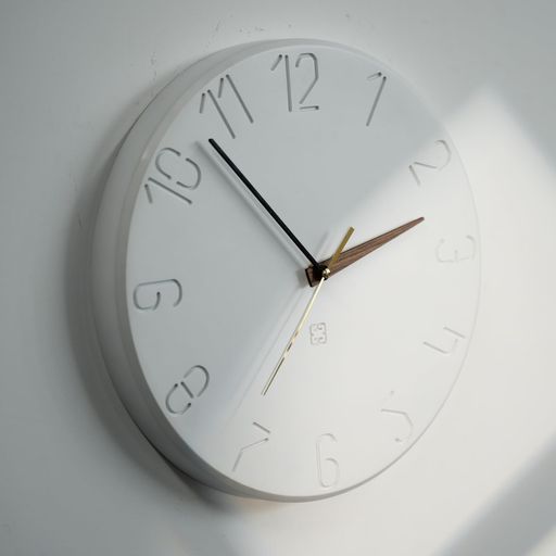 掛け時計おしゃれ北欧風壁掛け時計静音時計壁掛け白アナログスイープムーブメントクロックシンプルナチュラルレトロ寝室音がしないウォールクロックリビングダイニング静か無音アイ…