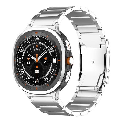 【対応機種】Galaxywatch7Ultra(ギャラクシーウォッチ7ウルトラ)専用バンド 【チタン製】バンドは錆びにくく、腐食しにくい特徴を持っています。スタイルと機能性の素晴らしい組み合わせで、洗練された雰囲気つくりあげています。 【軽量デザイン】このバンドはステンレス製のバンドより約30%軽いです。随分軽いので、長時間つけても手が疲れません。長時間着けても快適に過ごせるので、着用している時間が長いビジネスパーソンにピッタリです。 【金属アレルギーフリー】このバンドは表面に膜を生成して金属イオンを溶出させない性質を持っています。他の金属よりも金属アレルギーを引き起こしにくいです。金属アレルギーの方でも安心して身につけることができます。 【耐食性、錆びにくい】バンドは耐食性に優れており、海水や汗などに触れても錆びることはないため、汗や雨に濡れたまま放置したり、海水が付着したりしても安心です。