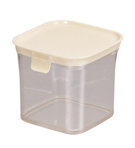 製品サイズ:(約)幅115奥行120高さ105mm 材質:本体/ポリスチレン(耐熱温度70度、耐冷温度-20度)、ふた/ポリプロピレン(耐熱温度100度、耐冷温度-20度)、パッキン/シリコーンゴム(耐熱温度180度、耐冷温度-20度) 原産国:日本 容量:680mL