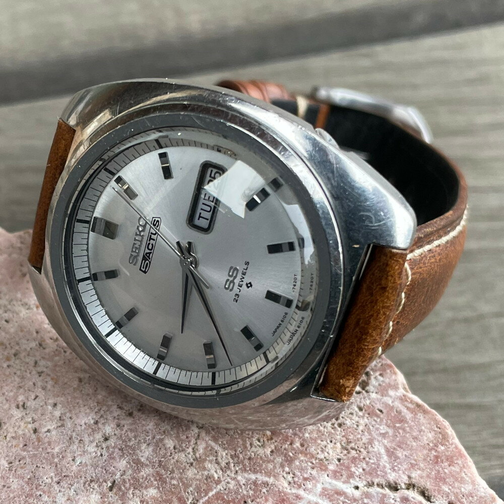 【中古品】【OH済み】SEIKO/セイコー 5ACTUS/5アクタス 23石 Cal.6106C キャリバー 機械式 自動巻き腕時計 精工舎諏訪工場/SS 1969年 10月製造品 動作確認済み 交換クリーニング/ケース磨き/風防交換 クリーニング アンティークウォッチ 中三針 イタリアンレザーベルト付き