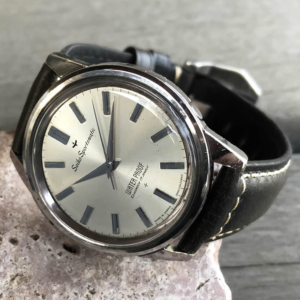 【中古品/美品】【OH済み】SEIKO/セイコー Seikomatic/セイコーマチック 3301-8960 17石 Cal.6601B キャリバー 機械式 自動巻き時計 精工舎諏訪工場 1966年 5月製造 クリーニング/ケース/風防磨き アンティークウォッチ 中三針 イタリアンレザーベルト付きのサムネイル