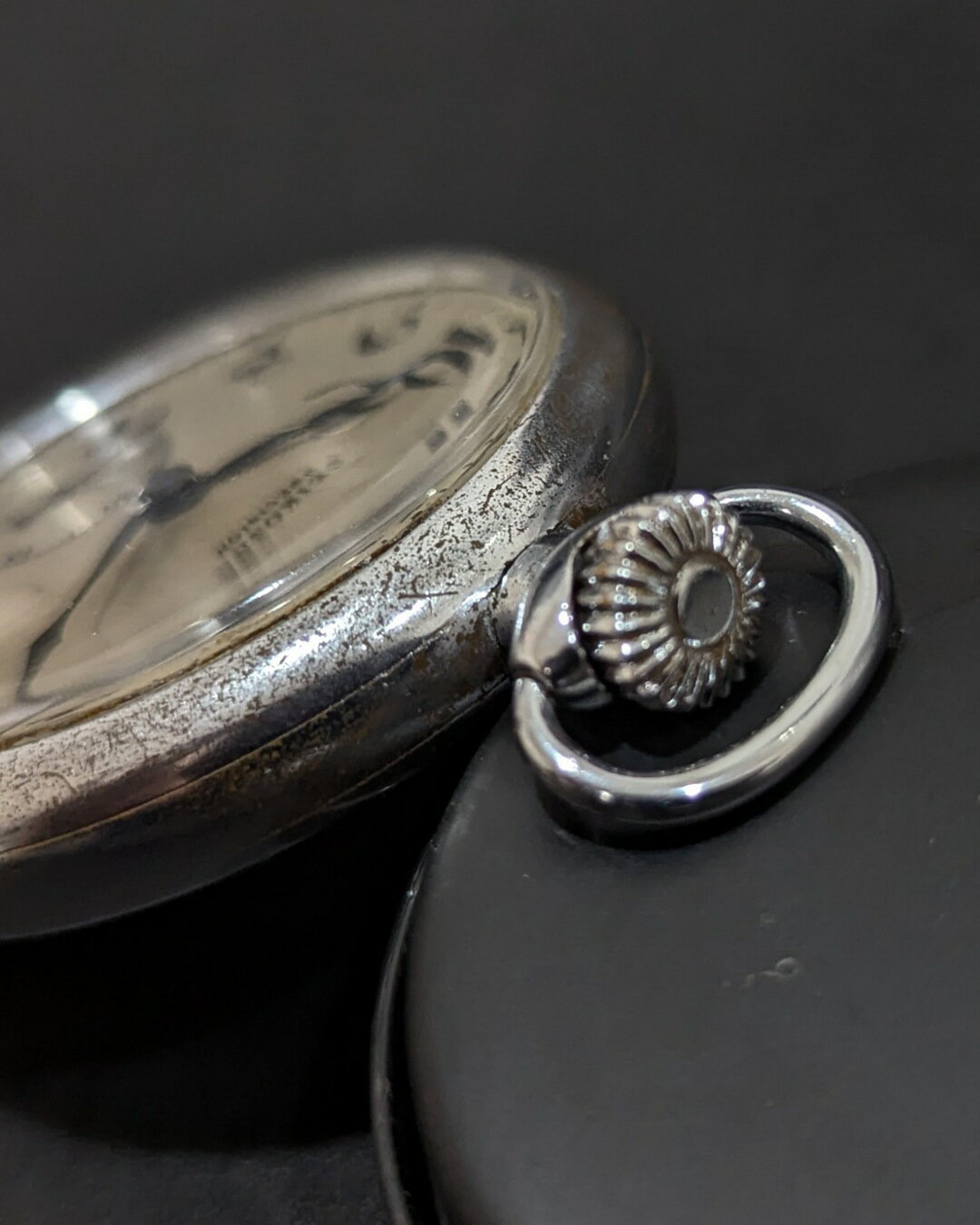 【中古品】【OH済み】SEIKO/セイコー SEIKOロゴ 19SEIKO PRECISION/プレシジョン 鉄道時計/懐中時計 7石 機械式 手巻き時計 1940年代後半～1950年前半に製造された海中道警 動作確認済み クリーニング/ケース磨き/風防磨き済み アンティークウォッチ 19seiko7-9