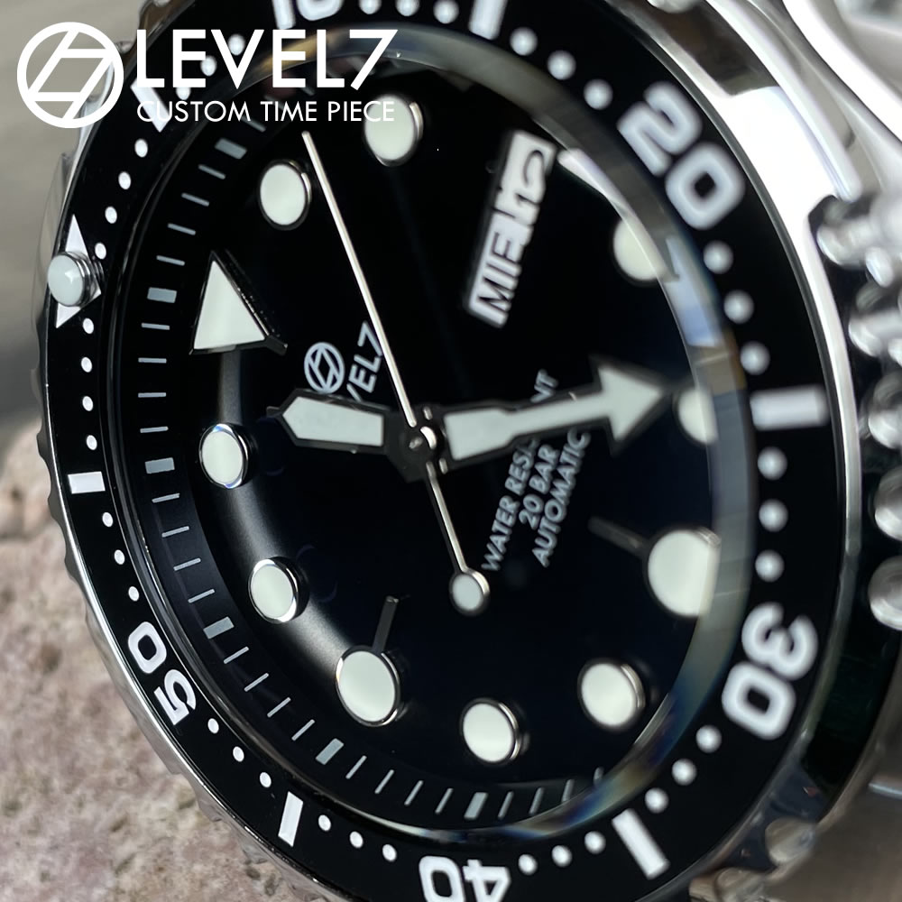 日本製 ハンドメイドの腕時計 20気圧防水 ブルーARコーティング サファイアダブルドーム風防 機械式/自動巻き SEIKO NH36 ムーブメント搭載 316Lステンレス ルミナスC1蓄光 ダイバーズウォッチ 316ステンレスベルト メンズウォッチ 0073G201-FLC1 LEVEL7