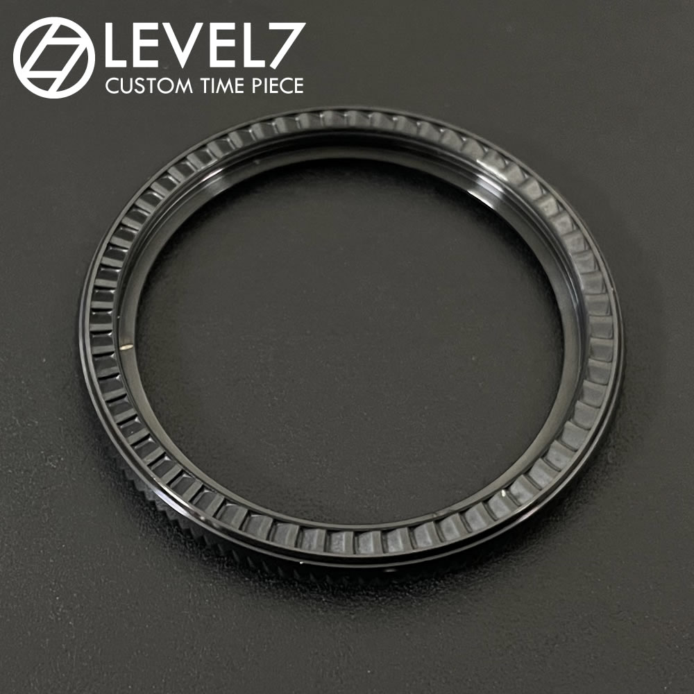 LEVELSEVENの【SEIKO MOD カスタムパーツ】316Lステンレス製 ベゼル 艶ありポリッシュ/シャインブラック シルバー ミリタリー/コイン カスタム用パーツ ダイバーズウォッチ用 LEVEL7｜アングル3