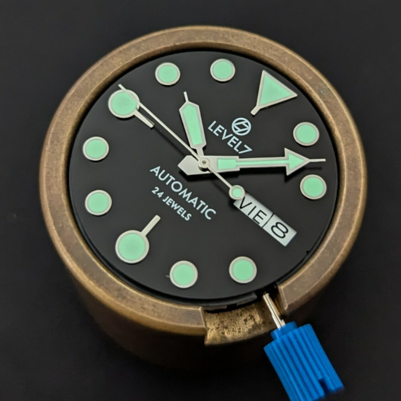 【針】【SL1758】【スーパールミナス】C1 グリーン蓄光（平時：ホワイト） SEIKO NH35/NH36 ムーブメント対応 3針セット アロー針 カスタム用パーツ LEVEL7（SEIKO MODパーツとしても使用可）