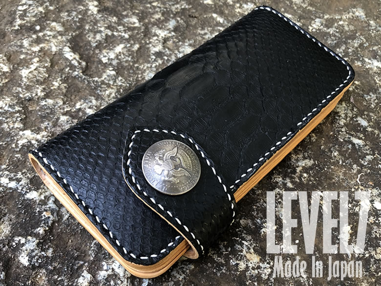 財布 長財布/ロングウォレット バックカット マットブラック ダイヤモンドパイソン本革 手縫い レザーウォレット イタリアンレザー バイカーズウォレット ハンドメイド 日本製 LW002RPYBK LEVEL7