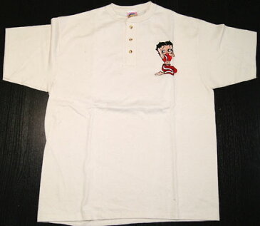 ベティー(ベティ)ブープ　betty boop 生成り地　ヘンリーネックTシャツ刺繍入り　Tシャツ　ユニセックスサイズ赤　ヨガ柄SALE！上代11800円L　身幅114センチ