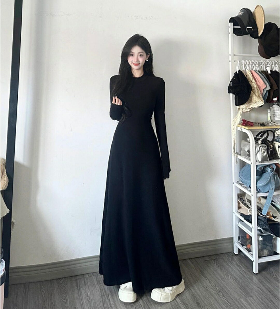 乐天商城 - ワンピース 起毛 秋冬 暖かい レディース シンプル 赫本 風の 黒い 長袖の ワンピースの 子供の 早 秋型の フランス 式の 魅惑的は 腰を 収めて 身を 修める ロング スカートです。