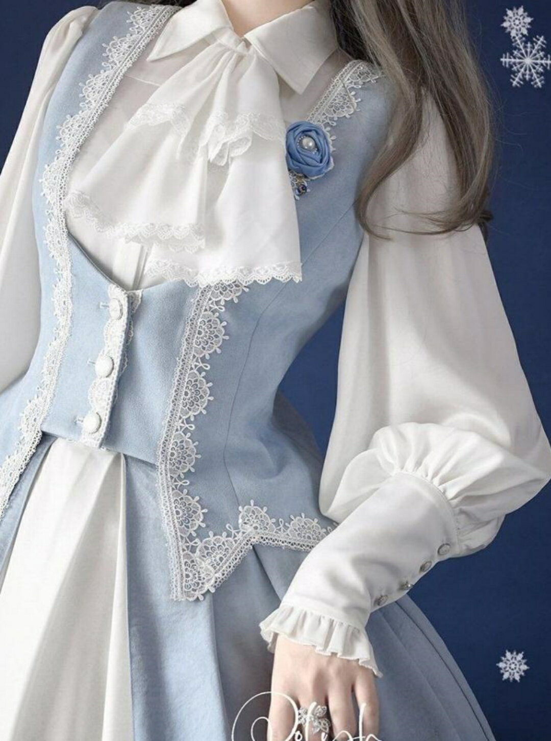 乐天商城 - レディース エレガント ブラウス 尖り襟 春/秋 純白 無地 長袖 学生 通学 ゆったり オーバーサイズ トップス ホワイト カジュアル 甘め