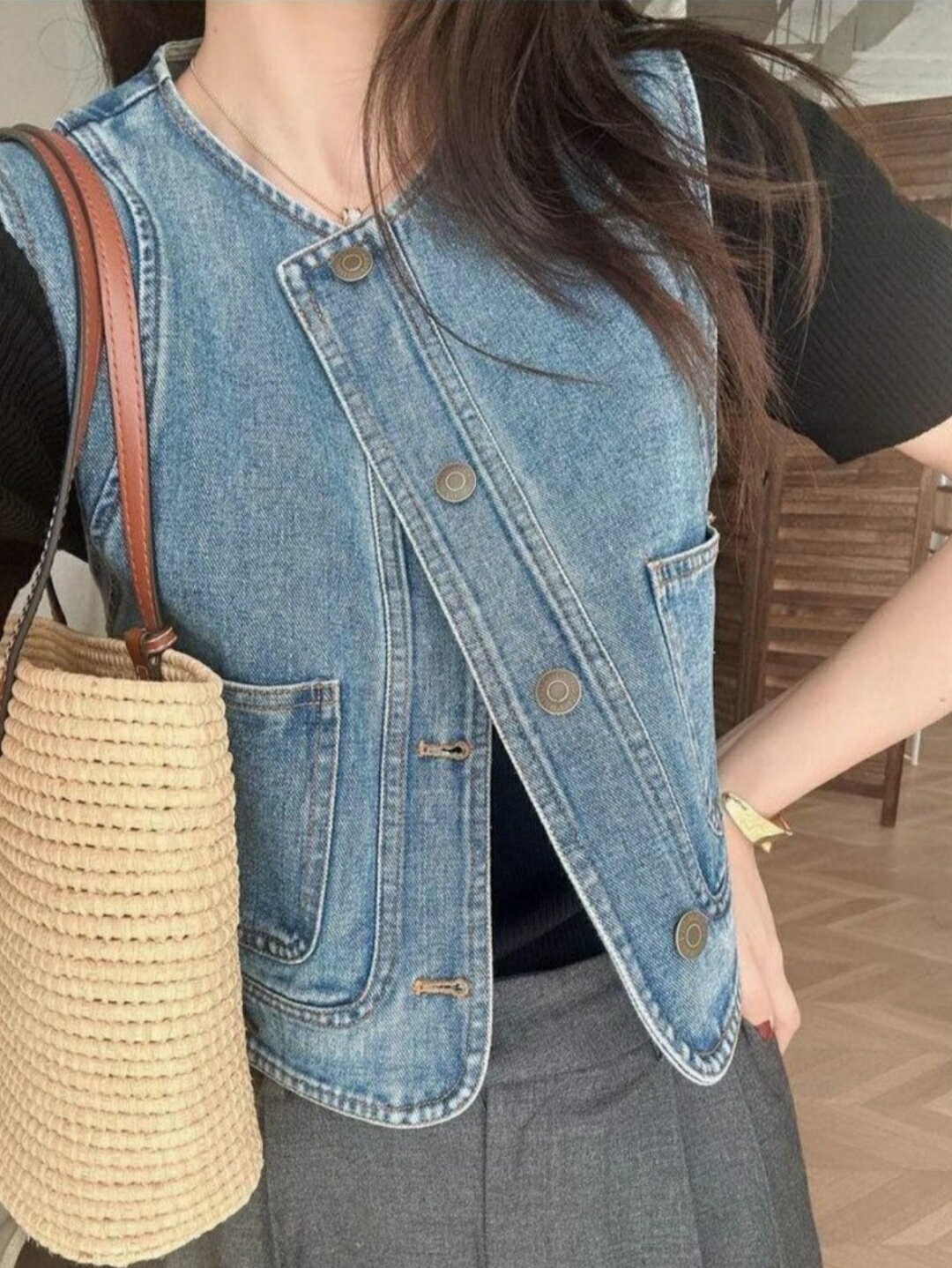 乐天商城 - レディース デニム ベスト 春夏 レトロ 丸首 ゆったり ビッグ シルエット スリム 効果 軽量 快適 ファッション トップス カジュアル スタイル 日常使い