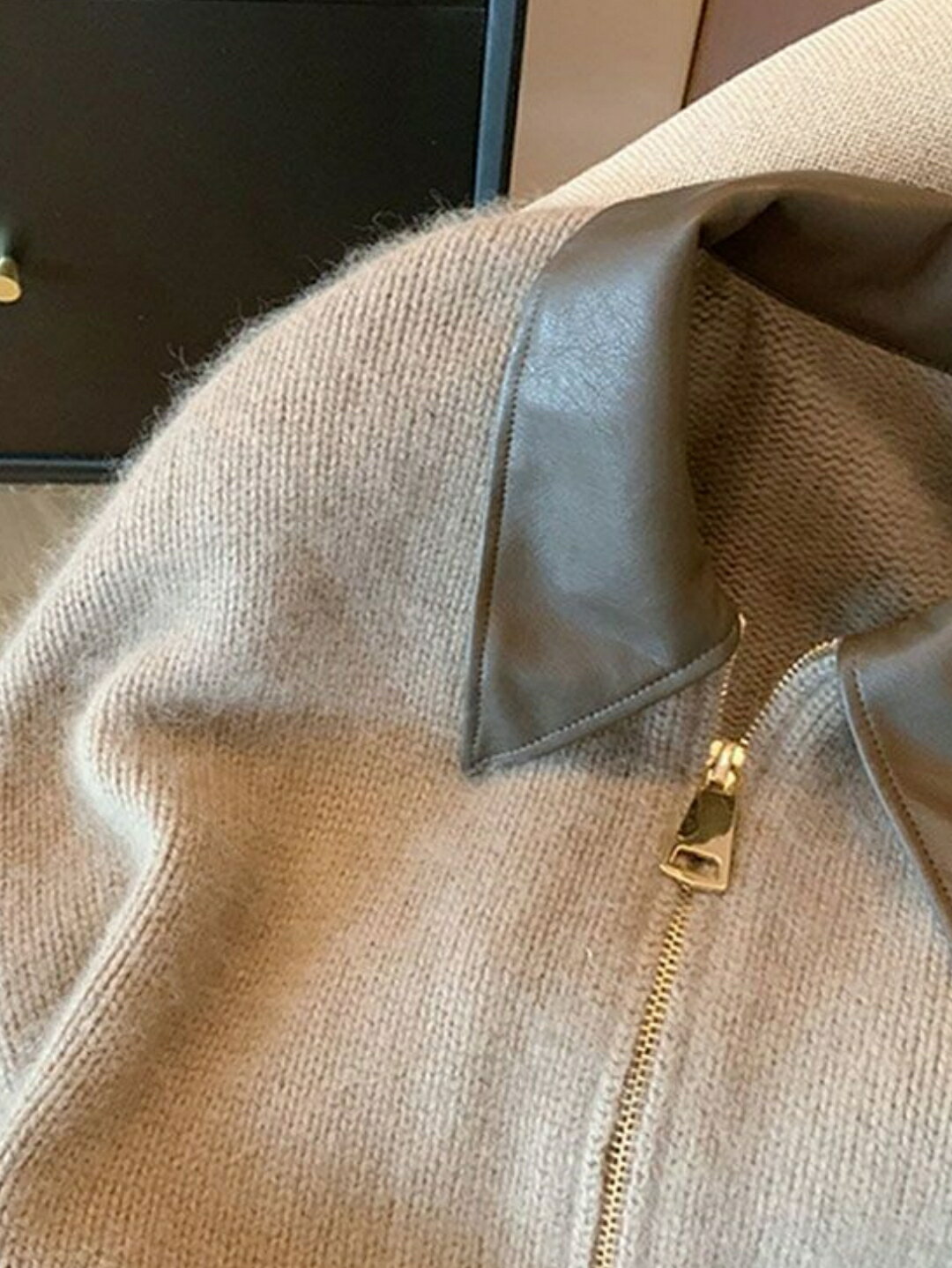 乐天商城 - ニット カーディガン レディース 韓国 ラウンドネック ゆったり レトロ 怠惰風 長袖 トップス 春秋冬 カジュアル 普段使い レッド コーヒー色 ベージュ ブラック