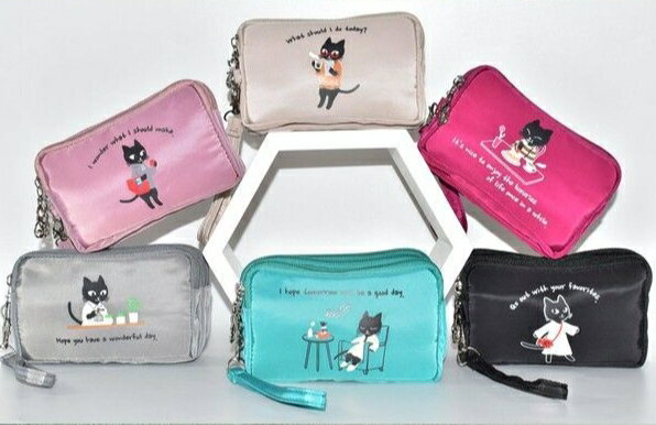 送料無料　BBZ-11343連ファスナー　黒猫プリントポーチ可愛い猫のイラストがポイントプレゼント　お祝い　記念品　返礼　激安(4.0)