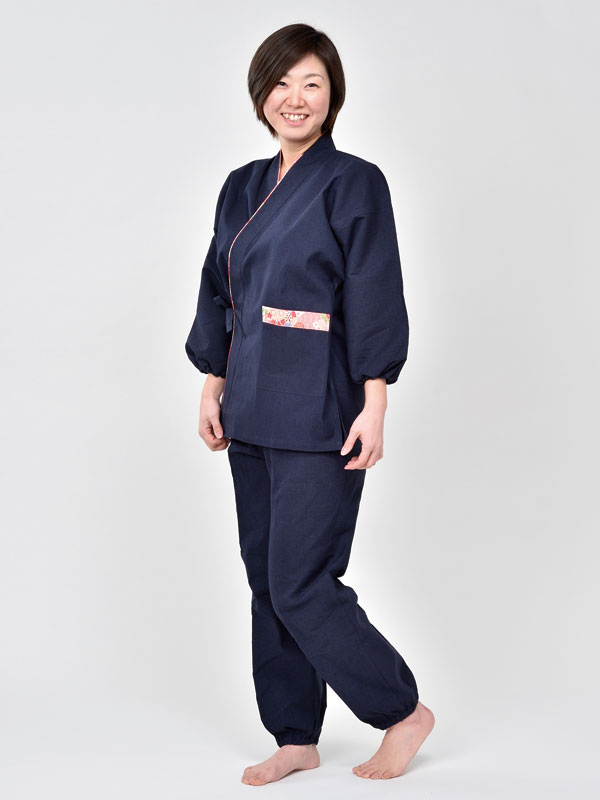 作務衣・和装の五彩堂の作務衣 さむえ さむい 作務服 ゴム袖 レディース 女性 婦人 大きいサイズ 春夏秋冬 通年 洗える M Lサイズ [紬織 おしゃれ作務衣 紫 黒 うぐいす カラシ 紺 (M-L)] 敬老の日 母の日 ギフト｜アングル2