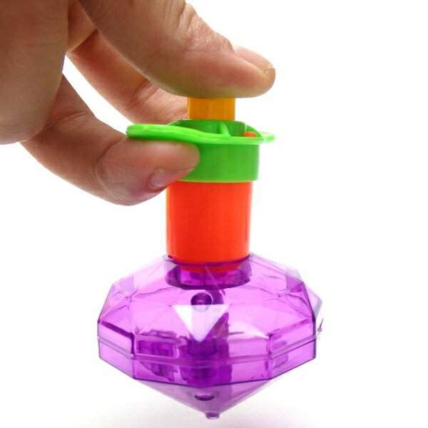 光るダイヤスピントップ