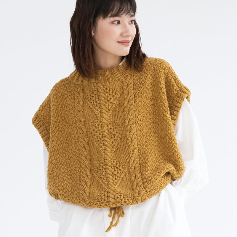 【 無料編み図公開 / 作品 】221W-05 アランベスト【1232】mite（ミーテ）2021/11/18のサムネイル