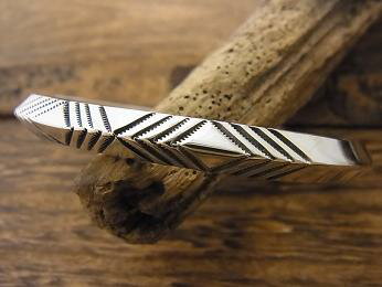 NORTH WORKS(ノースワークス)トライアングル バングル メンズヴィンテージ コイン シルバー三角ワイヤーハンドメイド スタンプ 手作りW-214【ギフ...