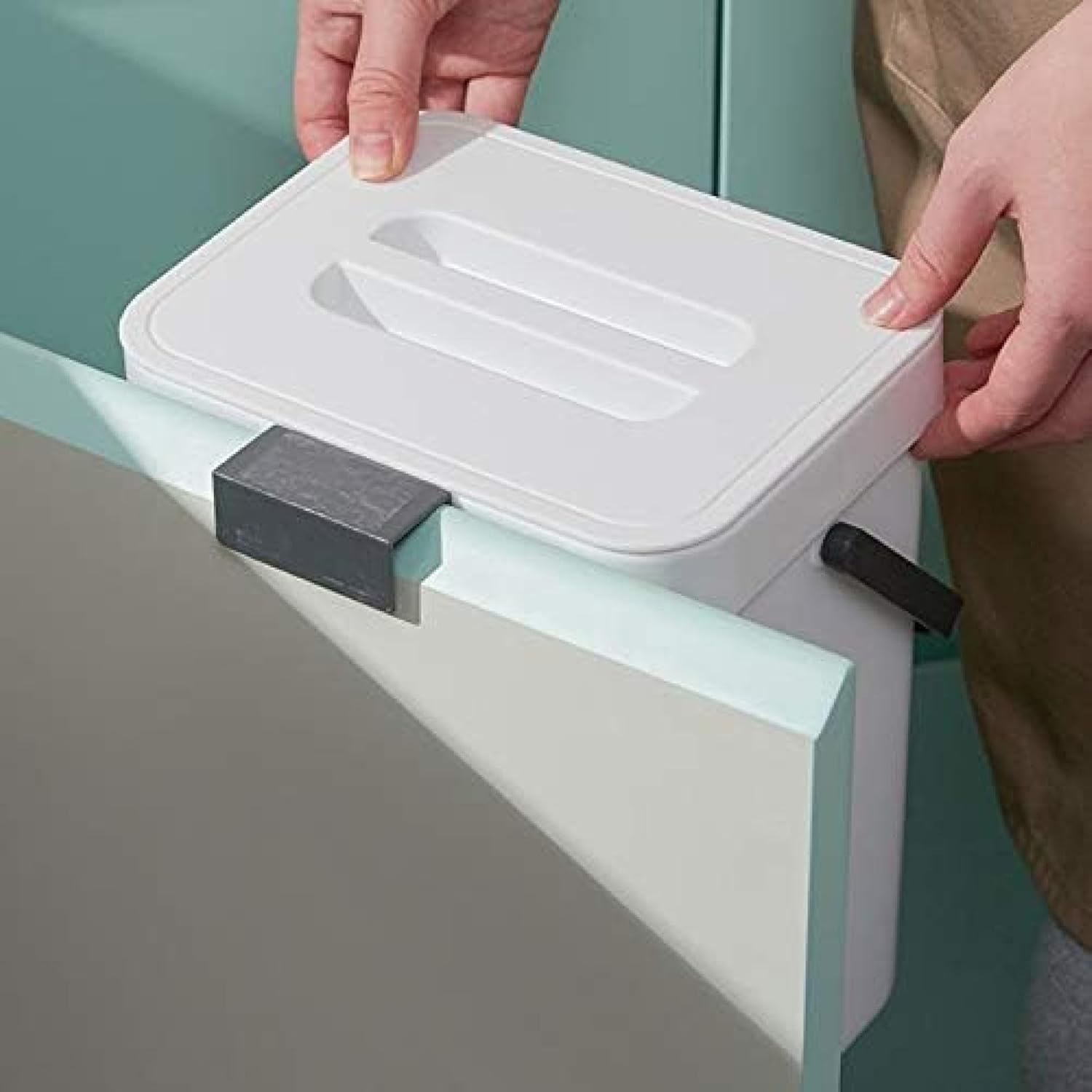 ぶら下げごみ箱 折り畳み式 多機能ごみ箱 折りたたみキッチンごみ箱 高耐荷重 携帯ゴミ箱 スライダー式ゴミ箱 省スペース ふた付き プラスチック製 ホワイト [2]