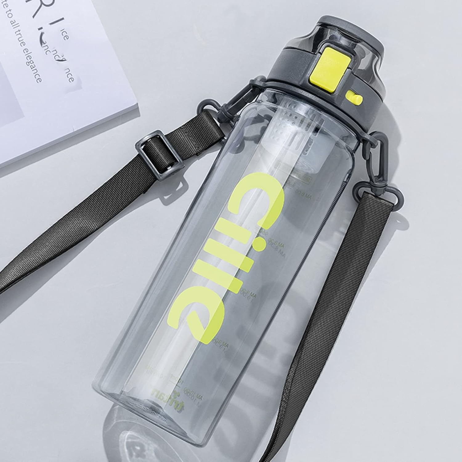 ウォーターボトル tritan素材 水筒 ワンタッチオープン ベルト付き 900ml 700ml ケータイマグ 直飲み ..