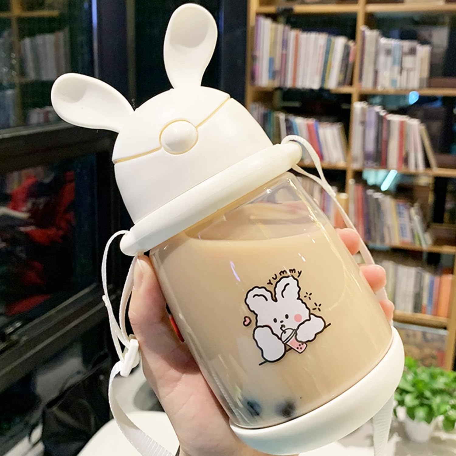 ウォーターボトル 550ml ストロー水筒 兎耳 かわいい ベルト付き アニマル 女の子 子供用 クリアボトル..
