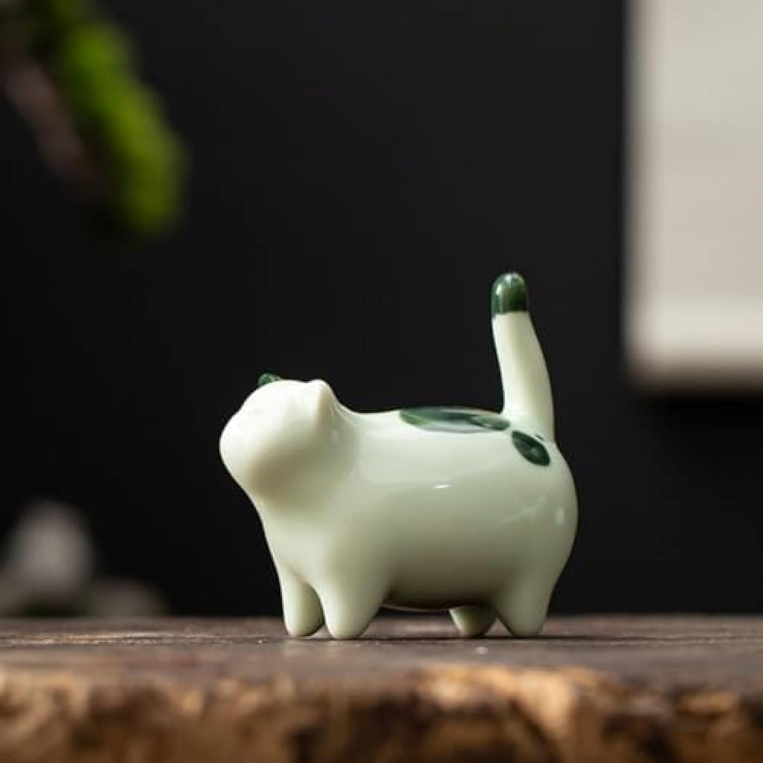 ねこ 置物 F 猫 かわいい ねこの陶器 オブジェ おしゃれ 飾り物 陶磁器置物 リビング飾り 退職 祝日 小さいプレゼント 誕生日 お年祝い..