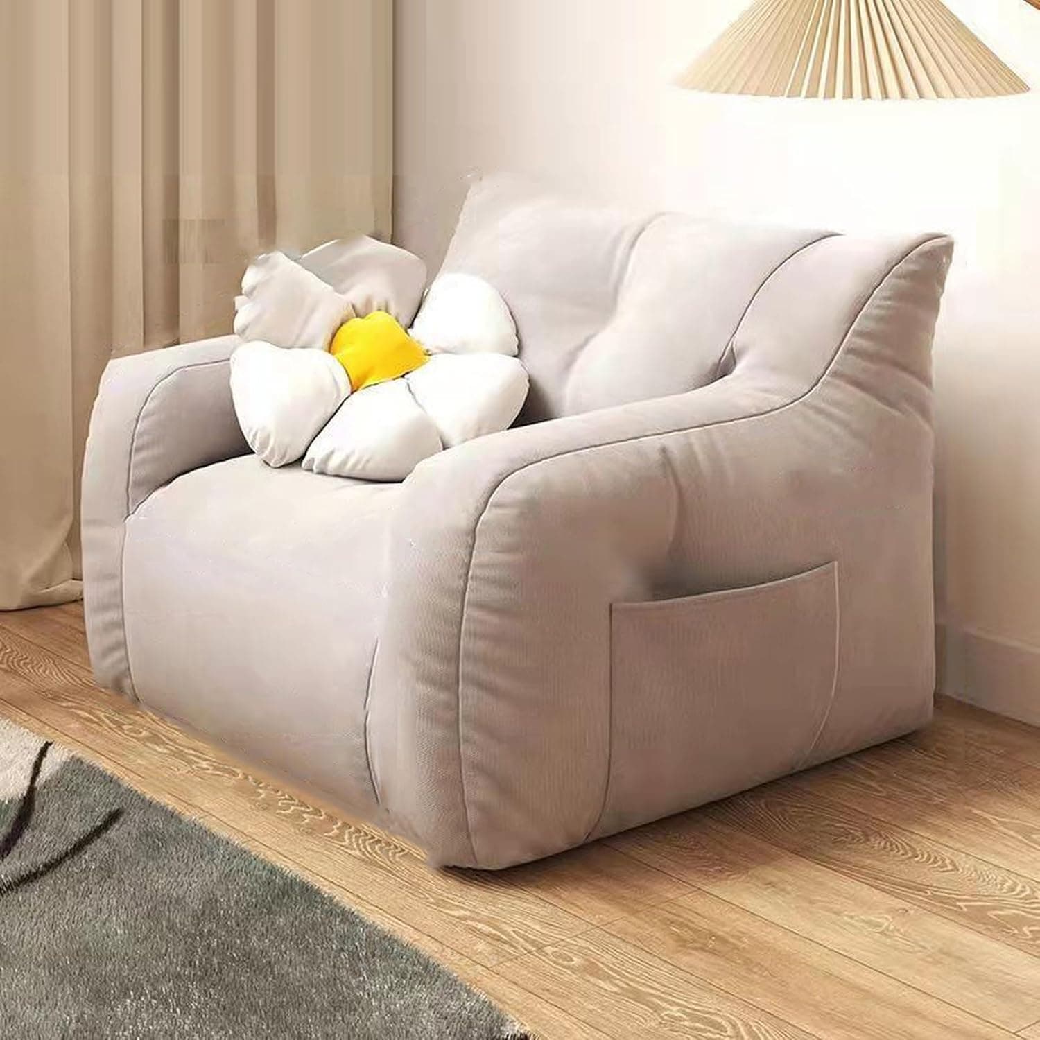 　　　 -------商品詳細------- 【サイズ】：【ビーズクッションのみ；】75*67*70cm；　材質：布；　■クッションカバーは本体から外し、洗濯できます。 【座り心地良い】いろんな体勢にピッタリフィット！ 寝転がったり、座ったり、足置きにしたり、いろいろな使い方が楽しめます。 【軽量で持ち運び簡単】軽いから移動がラクラク！掃除やスペース確保も簡単♪ 【カバーが洗える！】 カバーは取り外し可能で洗えます。 常に清潔に保てて気持ちがよい小型の家具です。床にも畳にも 床に座るときも畳の和室でコタツに合わせてもしっくりと似合うビーズソファーです。 【一人暮らしをプチ贅沢仕様に】 大学生や社会人の新生活や単身赴任のワンルームなど1人暮らしにもピッタリな一人用のソファクッション。 映画鑑賞やティータイムなどのおうち時間をリラックスして過ごせそうです。説明 【仕様】： サイズ：【ビーズクッションのみ；】75*67*70cm； 材質：布+発泡ポリスチレンビーズ； 【ポイント！】 ・上品な上質感が大人可愛い布生地 ・もちもち感触でリラックスできるビーズクッション ・カバーは外して洗濯OK 【運びにもっと便利】 ■ヒョイっと持ち上げてスマートにお掃除できます。いつもそこにあるソファと違い、自分の好きな場所に持っていきリラックスすることも。 ■軽くてコンパクトにお部屋の片隅に片付けられるからお掃除やお部屋を広く使いたいときにも便利。重いソファを動かすことから解放されます。 【お手入れ方法】 ■カバーはお洗濯可能です。お洗濯ネットに入れて弱水流で洗い、形を整えて風通しの良い日陰で干してください。 【ご注意】 ■大きいサイズの製品なので、非品質の問題は返品できません。気になる場合は、注文しないでください。 ■ビーズの臭いをとるために、一週間ほどたってから製品化しておりますが、気になる方は風通しの良い場所で陰干ししてご使用ください。 ■クッションが硬く感じる時は、中のビーズを少し抜いてご使用ください。 ■商品や個体差などにより、表記と若干の違いがございます。 ■お使いのモニター設定、お部屋の照明などにより、実際の商品と色味が異なる場合もございます。【仕様】： サイズ：【ビーズクッションのみ；】75*67*70cm； 材質：布+発泡ポリスチレンビーズ； 【ポイント！】 ・上品な上質感が大人可愛い布生地 ・もちもち感触でリラックスできるビーズクッション ・カバーは外して洗濯OK 【運びにもっと便利】 ■ヒョイっと持ち上げてスマートにお掃除できます。いつもそこにあるソファと違い、自分の好きな場所に持っていきリラックスすることも。 ■軽くてコンパクトにお部屋の片隅に片付けられるからお掃除やお部屋を広く使いたいときにも便利。重いソファを動かすことから解放されます。 【お手入れ方法】 ■カバーはお洗濯可能です。お洗濯ネットに入れて弱水流で洗い、形を整えて風通しの良い日陰で干してください。 【ご注意】 ■大きいサイズの製品なので、非品質の問題は返品できません。気になる場合は、注文しないでください。 ■ビーズの臭いをとるために、一週間ほどたってから製品化しておりますが、気になる方は風通しの良い場所で陰干ししてご使用ください。 ■クッションが硬く感じる時は、中のビーズを少し抜いてご使用ください。 ■商品や個体差などにより、表記と若干の違いがございます。 ■お使いのモニター設定、お部屋の照明などにより、実際の商品と色味が異なる場合もございます。