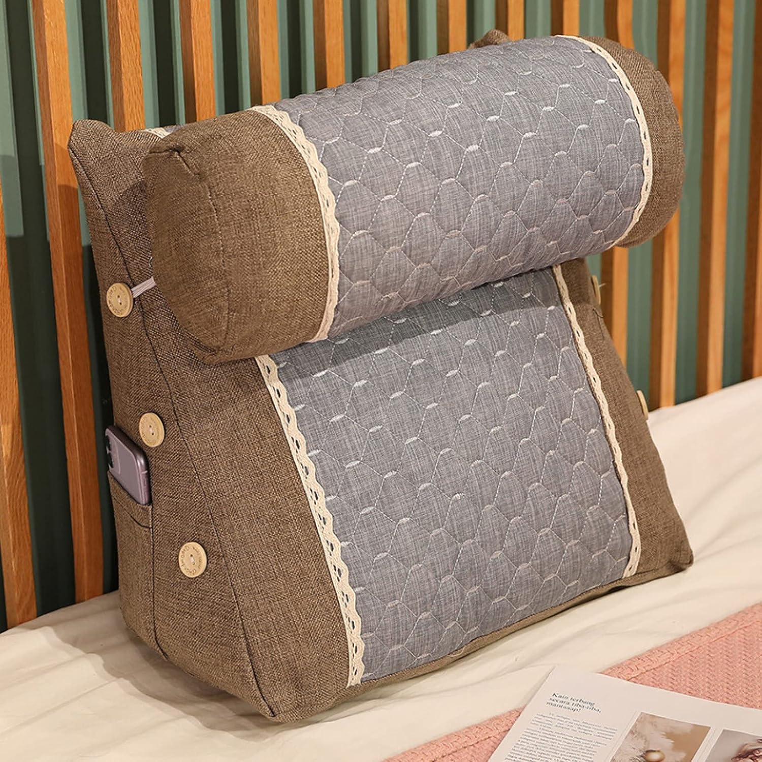 背もたれ クッション 三角クッション 三角 枕 クッション テレビ枕 足枕 腰枕 ブラウン 3段調節 腰クッション 筒型の枕付き ポケット付..