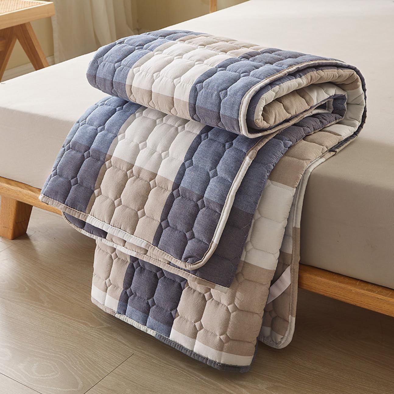 しきぱっと 敷きパッド 150*200cm シングル 水洗いキルト 夏 コットン 3 ポリエステル 放熱性 吸湿性 ..