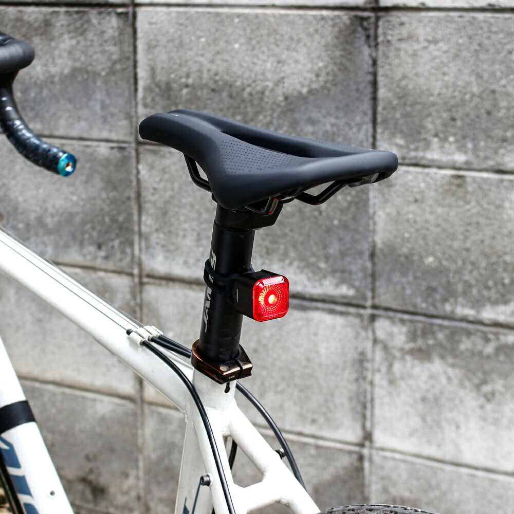 自転車 ライト 充電式 リアライト 【残量表示】テールライト 自動点灯 ブレーキ検...