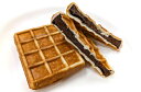 ベルギーチョコ入りワッフル(約80g×1個)【冷凍】