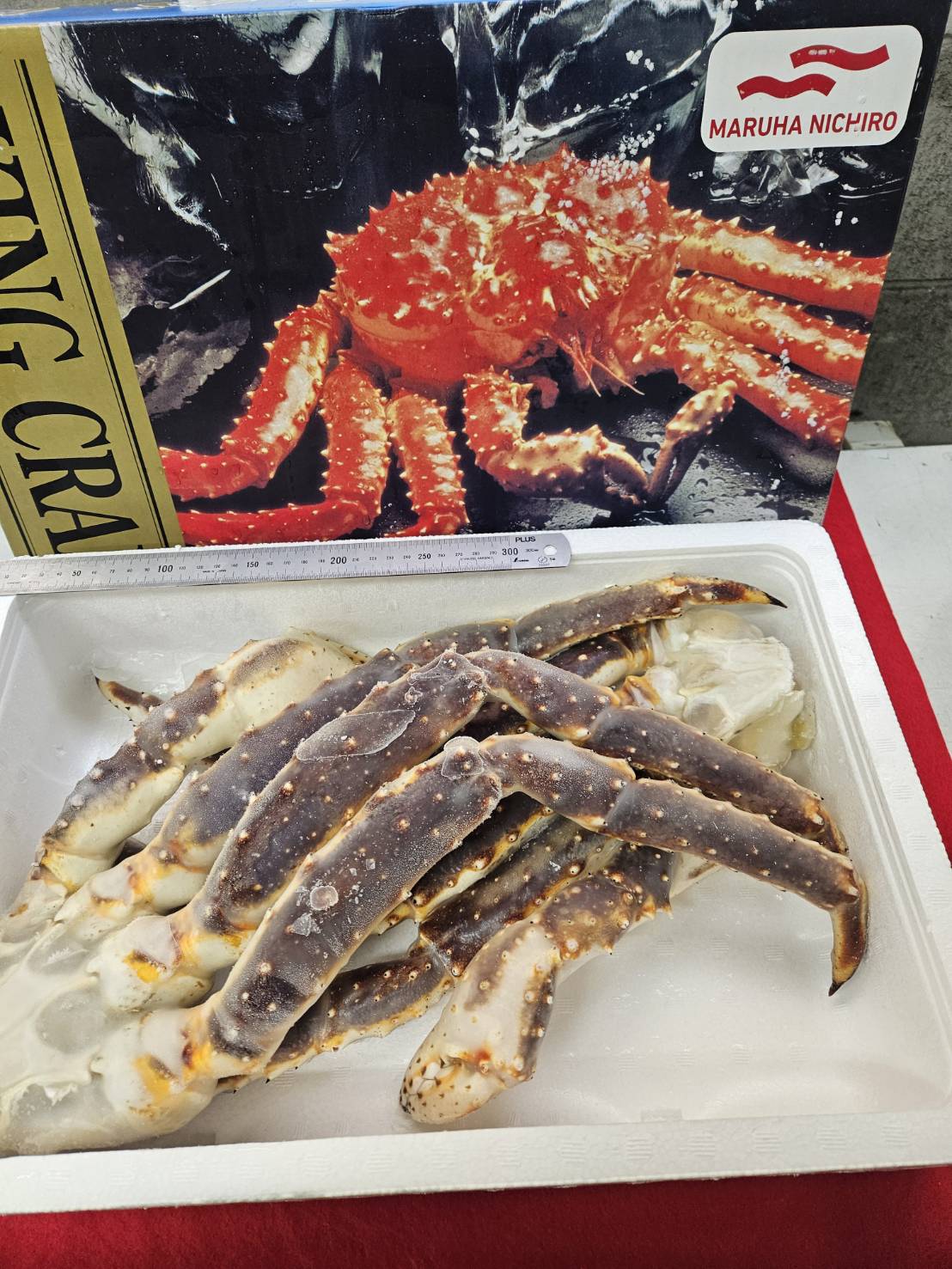 特特大生タラバガニ　2肩　3kg　約7Lサイズ　化粧箱入り　カニの王様　送料無料