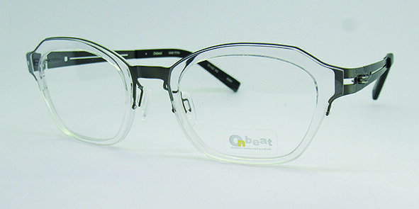 【 オンビート ONB-777H 】 ▼仕様・生産国: 日本　made in japan・素材:? β-Titanium &amp; Acetate・レンズサイズ: 51mm・レンズ天地サイズ: 38mm・ブリッジサイズ: 22mm・テンプルサイズ: 143mm ▼フレームカラー・C-1 Gunmetal &amp; Clear02 (02GN)・C-2 Black &amp; Dark Smoke204 (204BK)・C-3 Navy &amp; Blue Sasa214 (214NV)・C-4 Dark Brown &amp; Brown Sasa215 (215DBR) ※レンズをご希望の場合は、セット内容(レンズ選択)の項目から、ご希望のレンズをお選びください。 ※カラーレンズ等、セット内容(レンズ選択)以外のレンズをご希望の場合は、「LENS EXCHANGE レンズ交換」よりご希望のレンズをお選びください。 C-1 Gunmetal &amp; Clear02 (02GN) C-2 Black &amp; Dark Smoke204 (204BK) C-3 Navy &amp; Blue Sasa214 (214NV) C-4 Dark Brown &amp; Brown Sasa215 (215DBR)