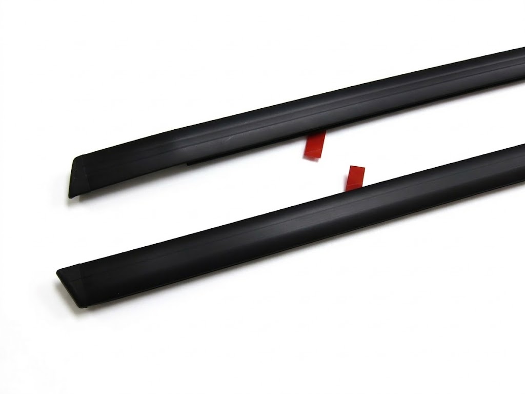 ルーフモールディング左右 76850-4A00F　76851-4A00E　モコ　MG22S　日産純正部品