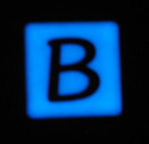 蓄光モザイクタイル22mm角 アルファベット 「B」