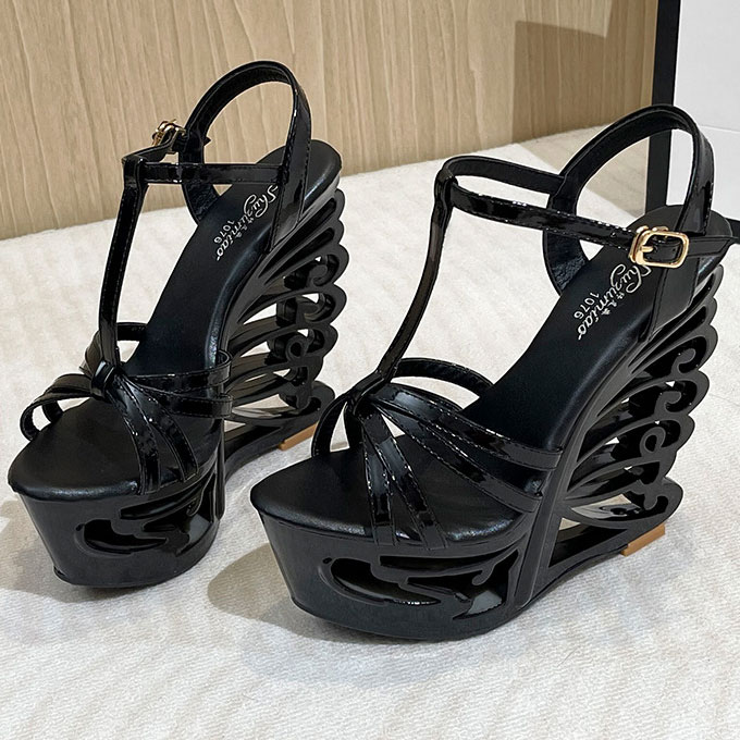 *71252【23.0cm】バタフラ