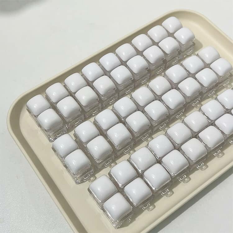 グラブアドリームのストレス解消 フィジェット 3キー フィジェットトイ キーボード キーホルダー 1キー フィジェット 4キーA 2キー 4キーB 9キー フィジェットトイ 不安解消 暇つぶし クリッカー デスクトイ 大人 子供 プレゼント｜アングル2