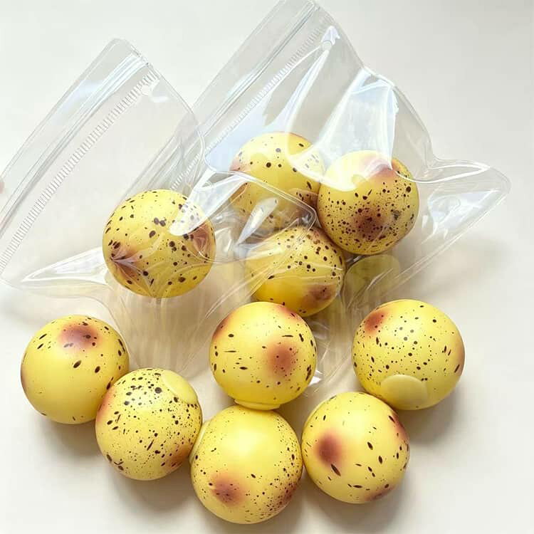送料無料 じゃが芋 じゃが芋 低反発 リアル ジャガイモ もちもち むぎゅむぎゅ ぷにぷに スクイーズ 食品サンプル 握る玩具 グッズ おもちゃ ストレス解消 癒し 景品 握るともちもち/ぷにぷにした楽しい触感 grabadream-10008036 グラブアドリーム サンプル画像2