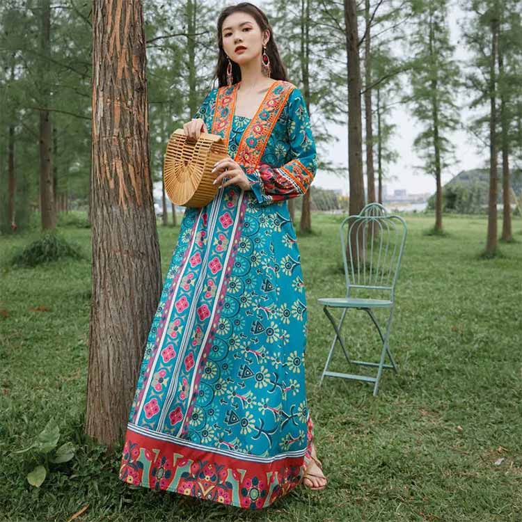 送料無料 Vネック ロングワンピース 夏 マキシ丈 着痩せ リゾート 花柄 長袖 スクエアネック ゆったり 夏 ワンピ ワンピース 体型カバー ボヘミアン かわいい シンプル レディース おしゃれ エスニックワンピース